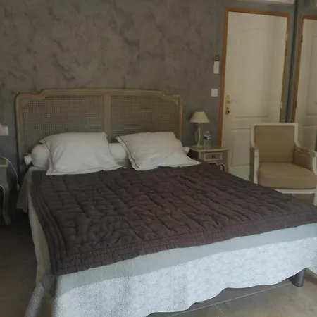 Couette-café Relais De L'alsou- Jacuzzi Chauffé Piscine 3*